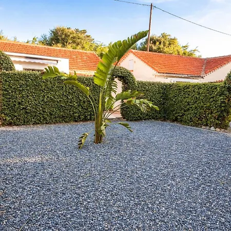 20m2- De La Nartelle 200m - Double Terrasse - Piscine Au Sel - Parking - Bbq - Check-in De 15h A 20h Maximum- Reve D'azur Maxime