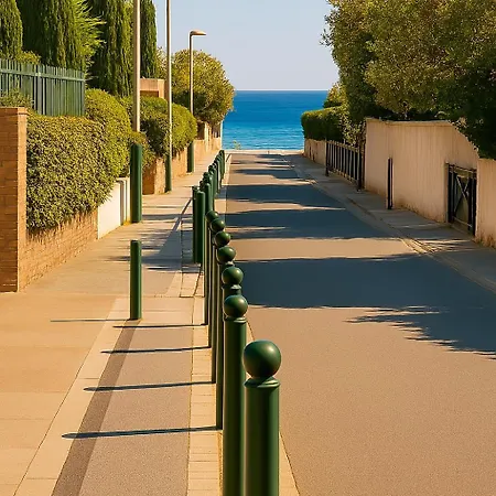 20m2- De La Nartelle 200m - Double Terrasse - Piscine Au Sel - Parking - Bbq - Check-in De 15h à 20h Maximum- Rêve D'azur Maxime * Sainte-Maxime